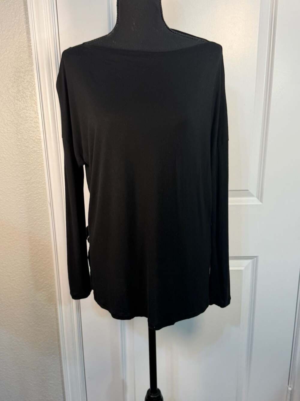 Vince Black Long Sleeve Viscose Top Size M